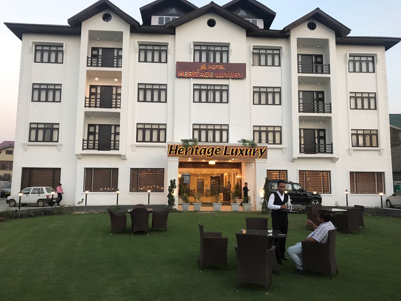 Hotel Heritage Luxury Srinagar